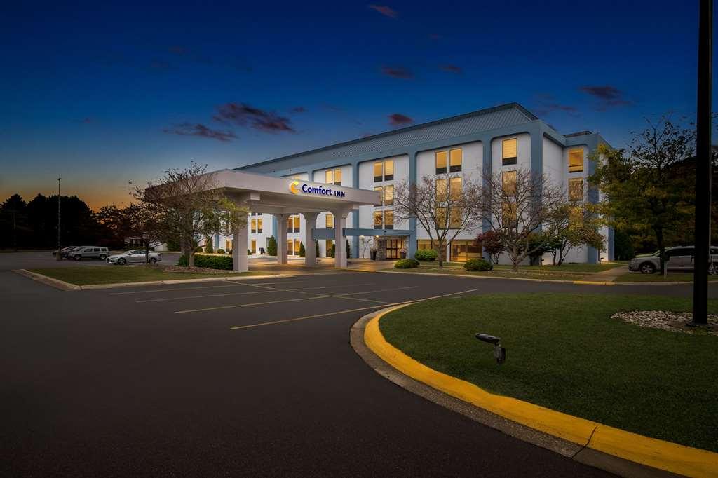 Comfort Inn Cadillac Exterior foto