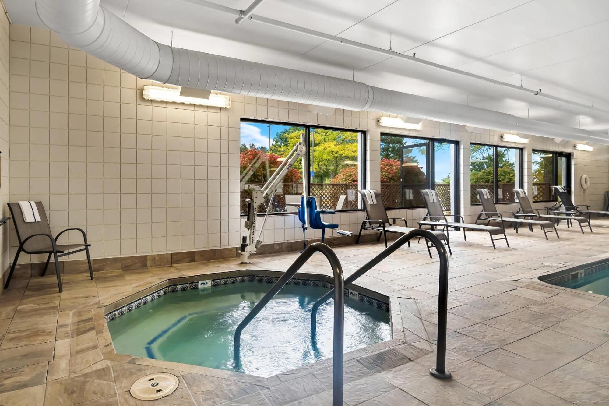 Comfort Inn Cadillac Exterior foto